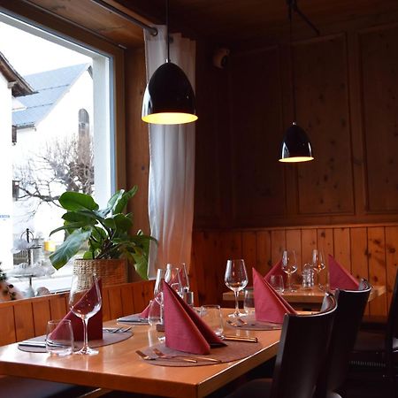 Hotel Raetia Ilanz/Glion Bagian luar foto