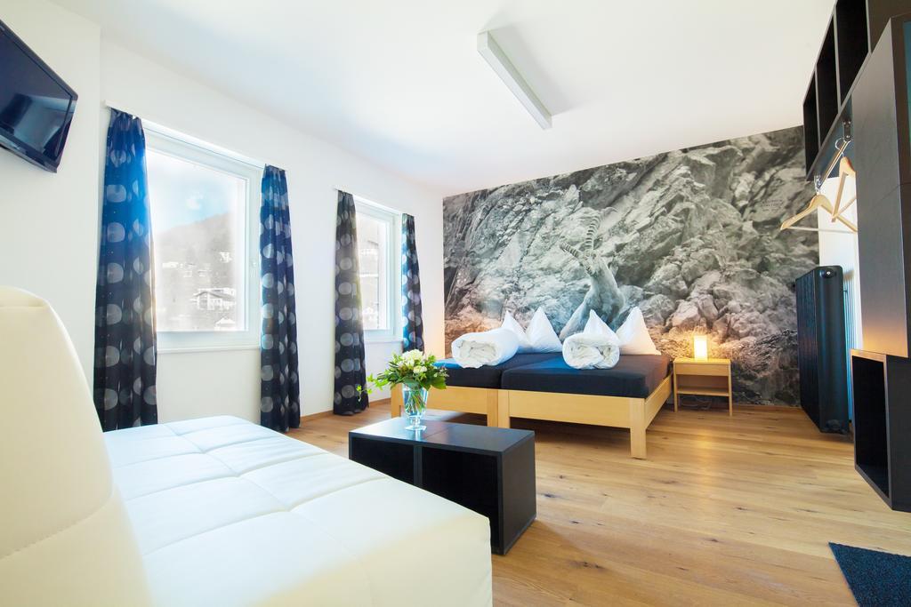 Hotel Raetia Ilanz/Glion Bagian luar foto