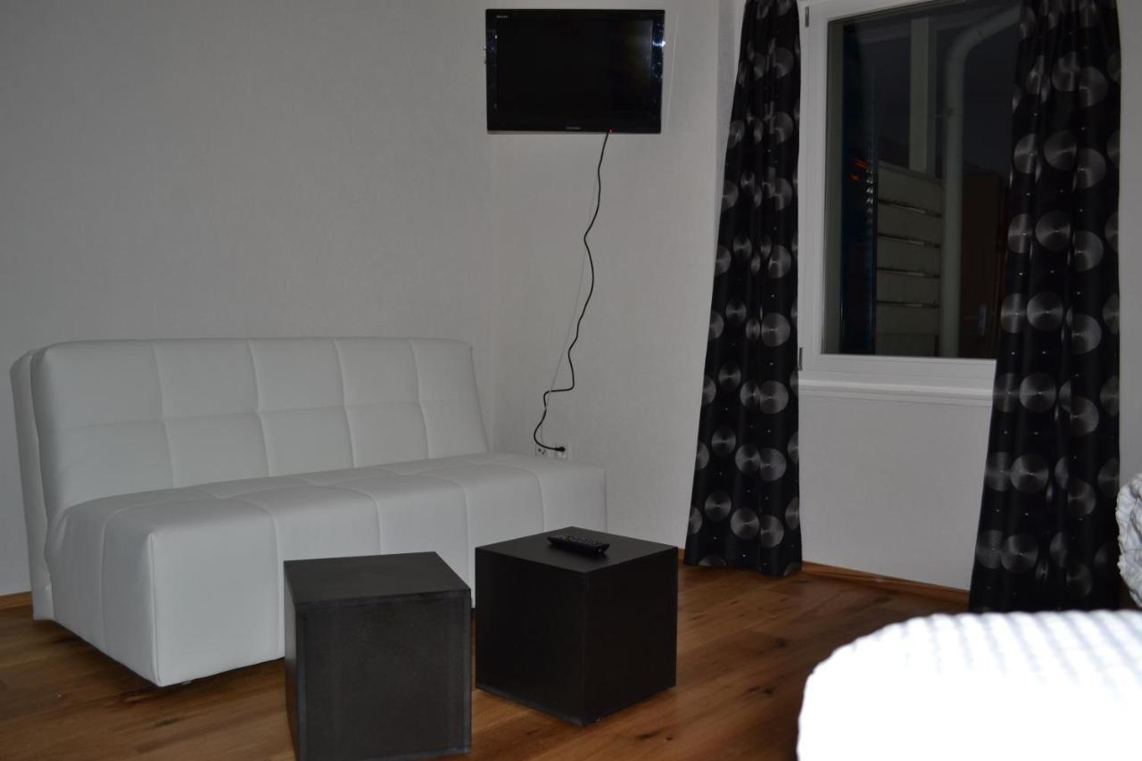 Hotel Raetia Ilanz/Glion Ruang foto