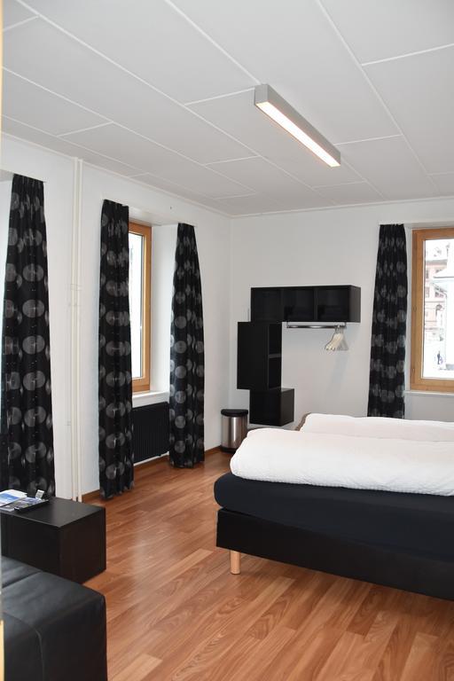 Hotel Raetia Ilanz/Glion Bagian luar foto